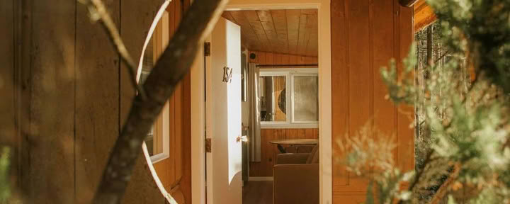 一つの扉が閉じるとき：人間関係の移行