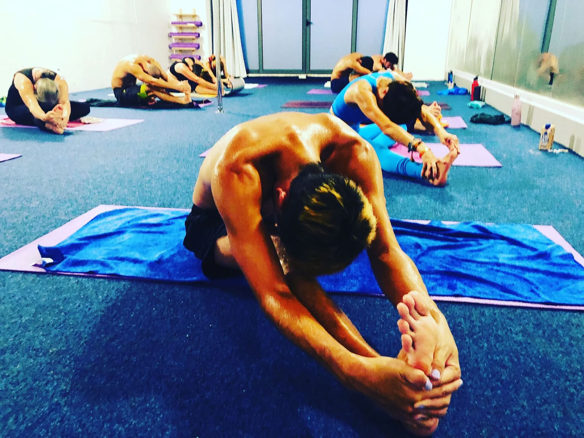 晩夏の統合 - パートタイムヨガティーチャートレーニング — Momosyoga | HotYogaMalta