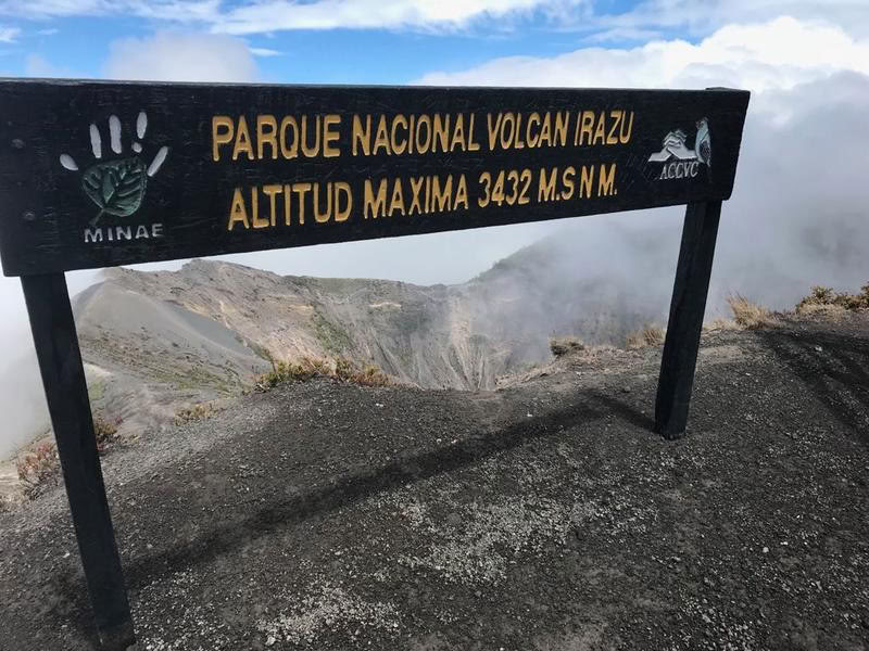 イラズ火山と温泉オロシ・ハシエンダ