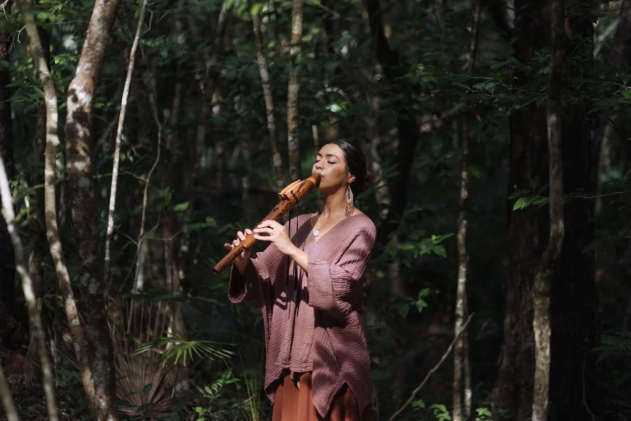 古代の大地|女性のための陶芸と音楽の集い — 勇敢な大地