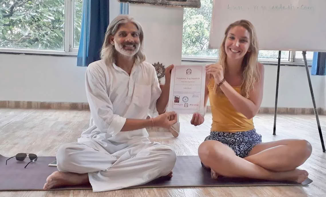 インド・リシケシュでの瞑想リトリート