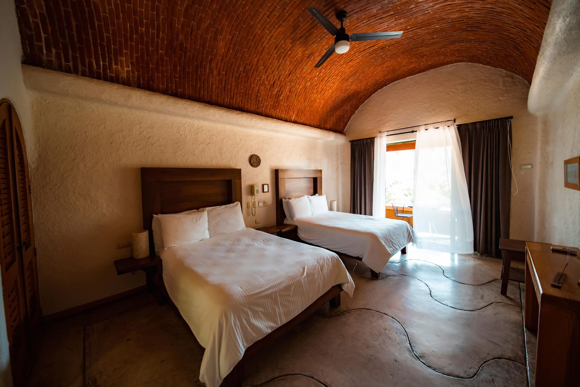3泊｜Hostal de la Luz