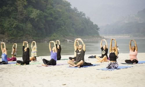 インド・リシケシでの3日間ヨガリトリート