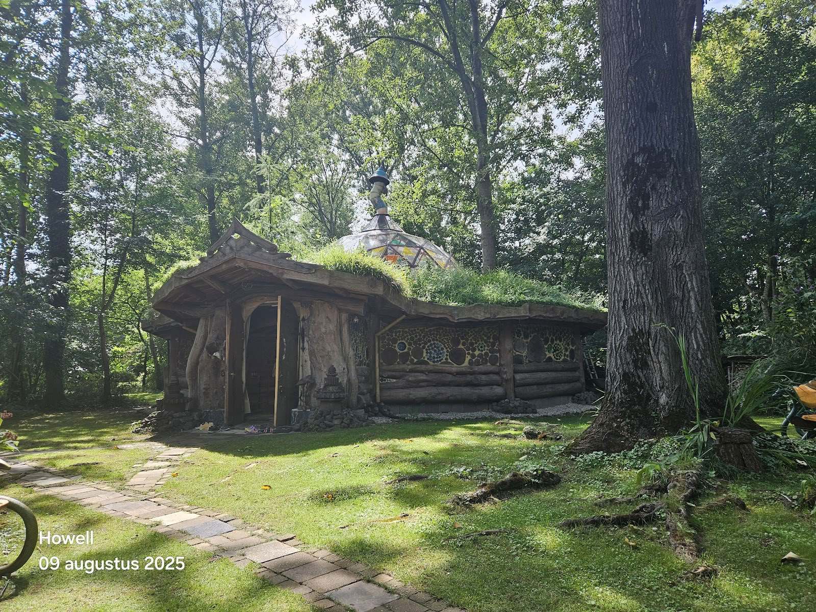 アース・アウェアネス財団