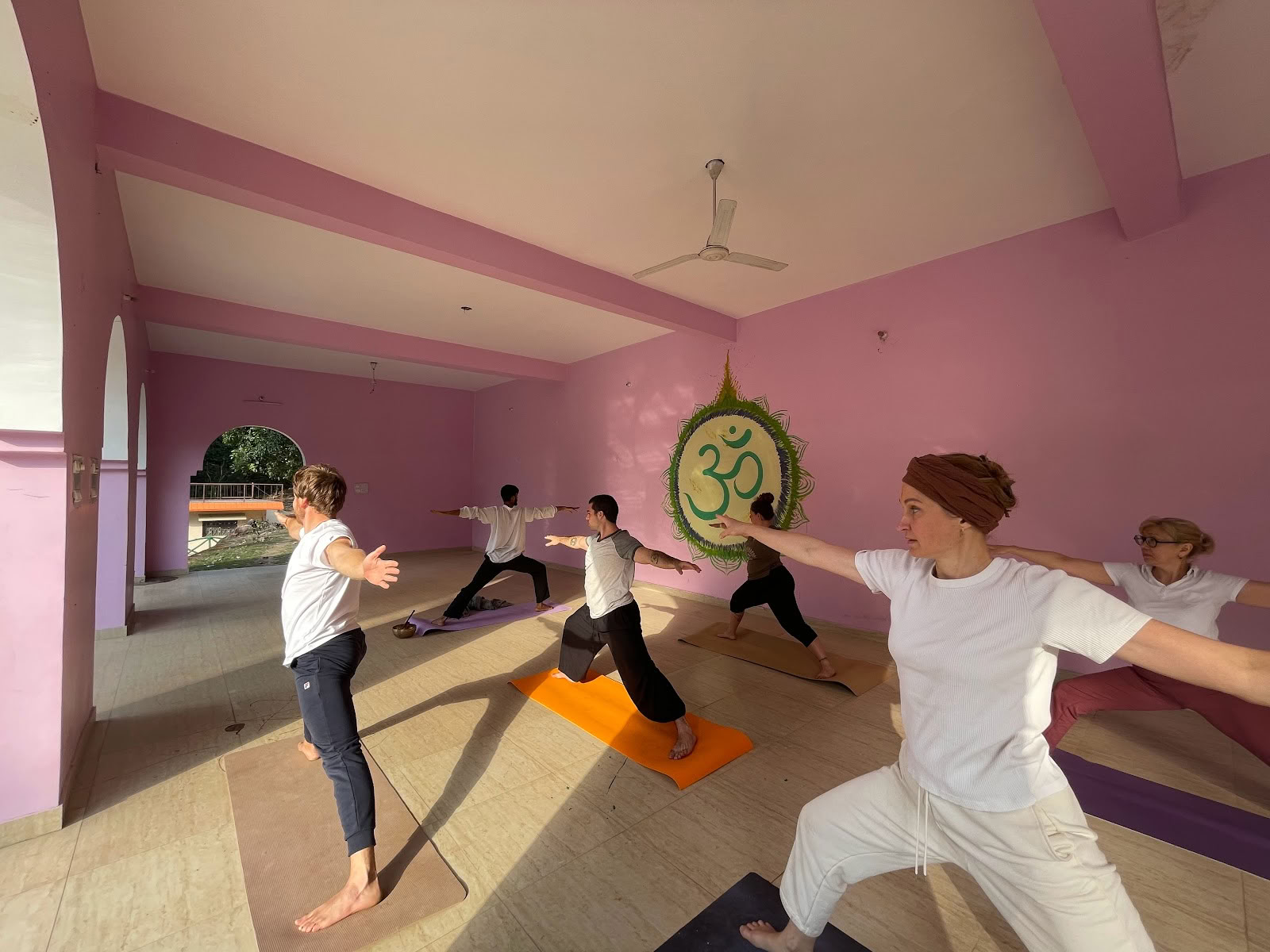 Abhyasa Yogmath|インド・リシケシュにある伝統的なヨガと瞑想のアシュラム
