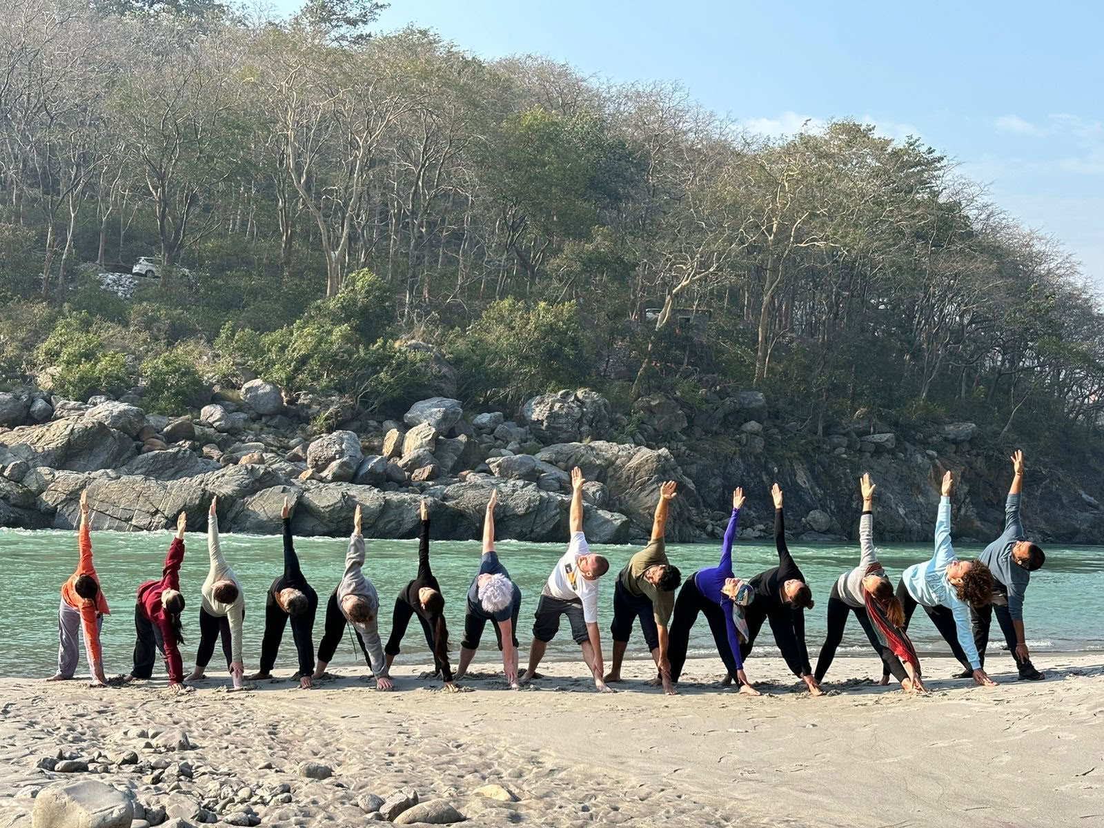 Jiva Yoga Academy - インド・リシケーシュでの200時間・300時間ヨガティーチャートレーニング
