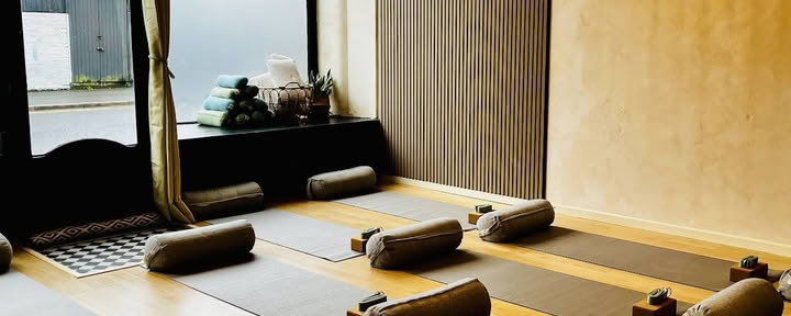 Joy Yoga Wellness Studio – 赤外線加熱ヨガ