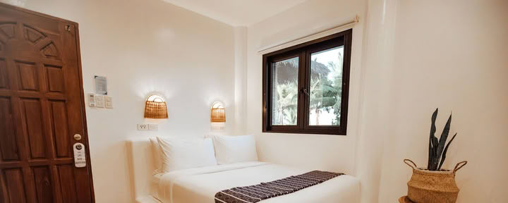 Private Queen Room