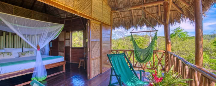 Private Bungalow 6 (two stories quadruple)