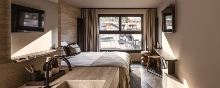 Summit Suite