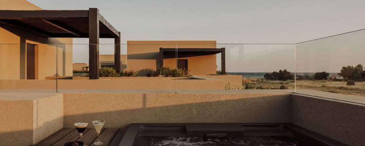Jacuzzi Rooftop Suite