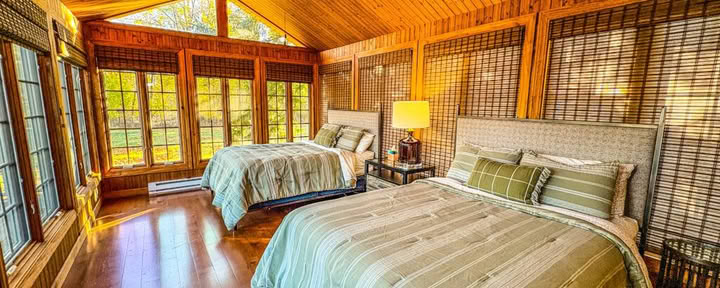 One Queen Bed in a Shared Two Queen Bedroom with Shared Bathroom in Modern Lakehouse
