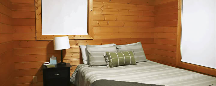 One Queen Bed With Shared Bathroom Cabin