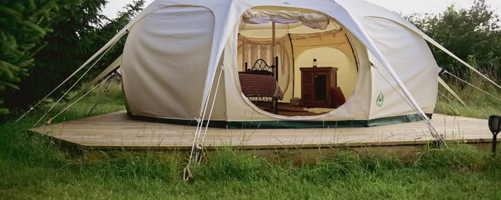 Shepherds Belle and Croft Hut