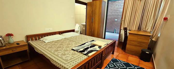 1 person Private single - Non-Ac Standard room (Duplicate listing)