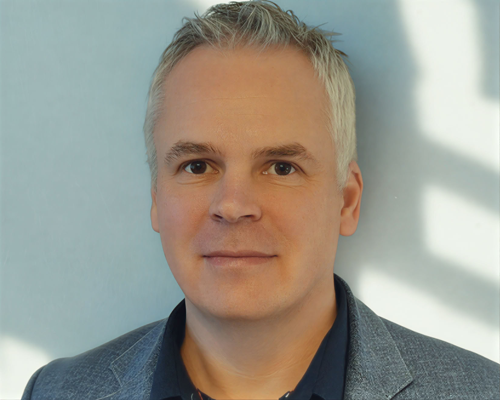 Dr Christoph Zwolan