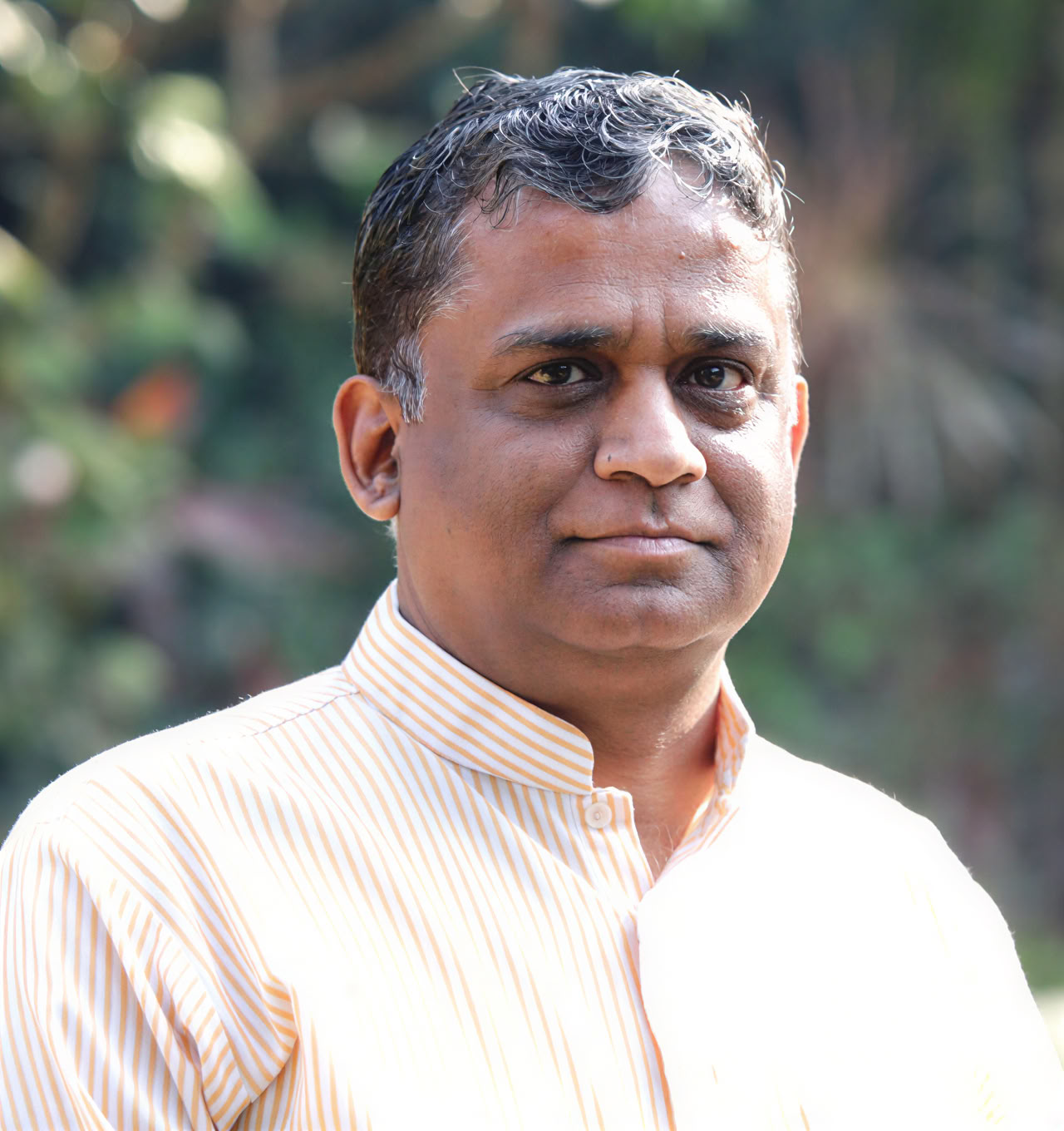 Dr. Vivek Mohindra